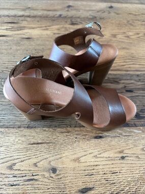 Eric Michael Ginger Sandal